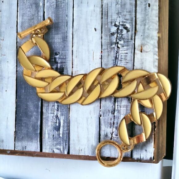 Vtg Enameled Bracelet Chunky Flat Chain Link Gold Tone Ivory Statement Classic. - Picture 14 of 16